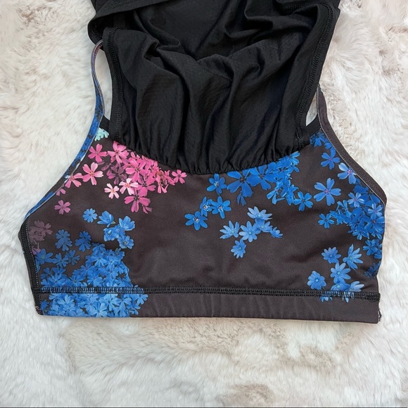 Lululemon Black and Blue/Pink Floral Workout Tank Size 4 - Picture 1 of 7